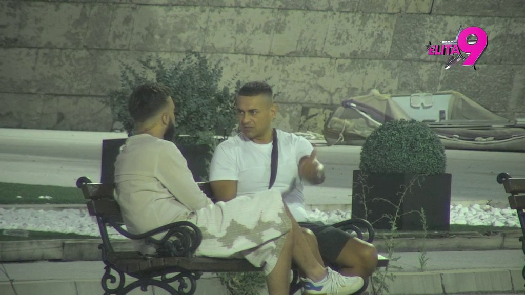 Ne krije animozitet: Bebica definitivno ne može da smisli Đukića, napljuvao ga za sve pare! (VIDEO)