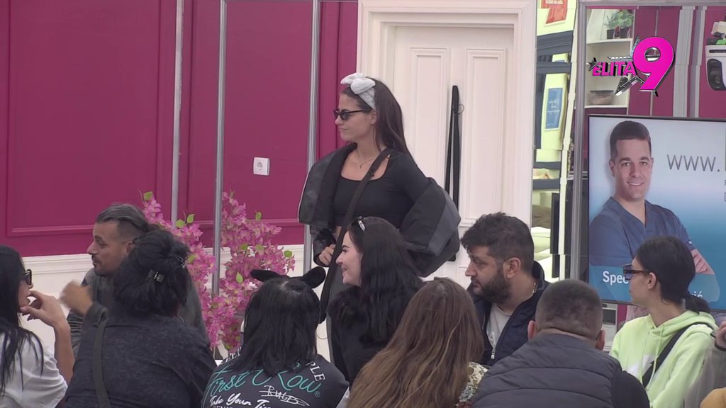 ŠOKIRALE SVOJIM BIOGRAFIJAMA! Sandra Todić jedva čeka da se vrati na aftere, Boginja izazvala skandalozne reakcije: Volim da se družim i da pu*im! (VIDEO)