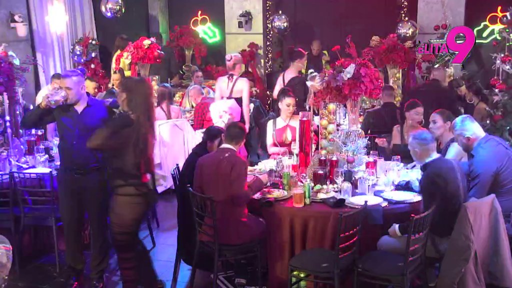 Doček za pamćenje u Eliti 9! Jelena Karleuša digla Šimanovce na noge, Maja i Filip obeležili Novu godinu poljupcem, Luka uspeo da se pomiri sa najboljim drugom, a Miljana Kulić izdominirala u svom stilu! (VIDEO)