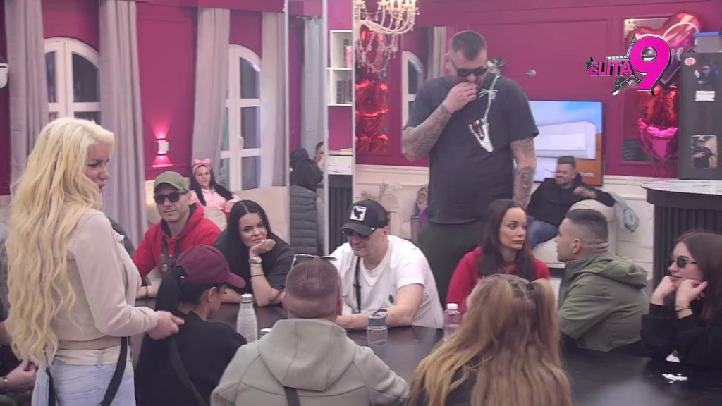 Maja i Janjuš, TO JE BILO PRAVO, OSTALO JE PROLAZNO! Ivana Stajl otkrila šta misli o Janjuševim ljubavima, Mića počeo da se nervira! (VIDEO)