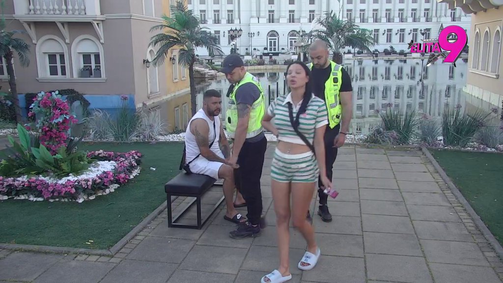 NE MOŽE DA ZADRŽI SUZE! Maja ponovo provozala Asmina kroz njen stepen ludila, on joj uputio najžešće uvrede! (VIDEO)