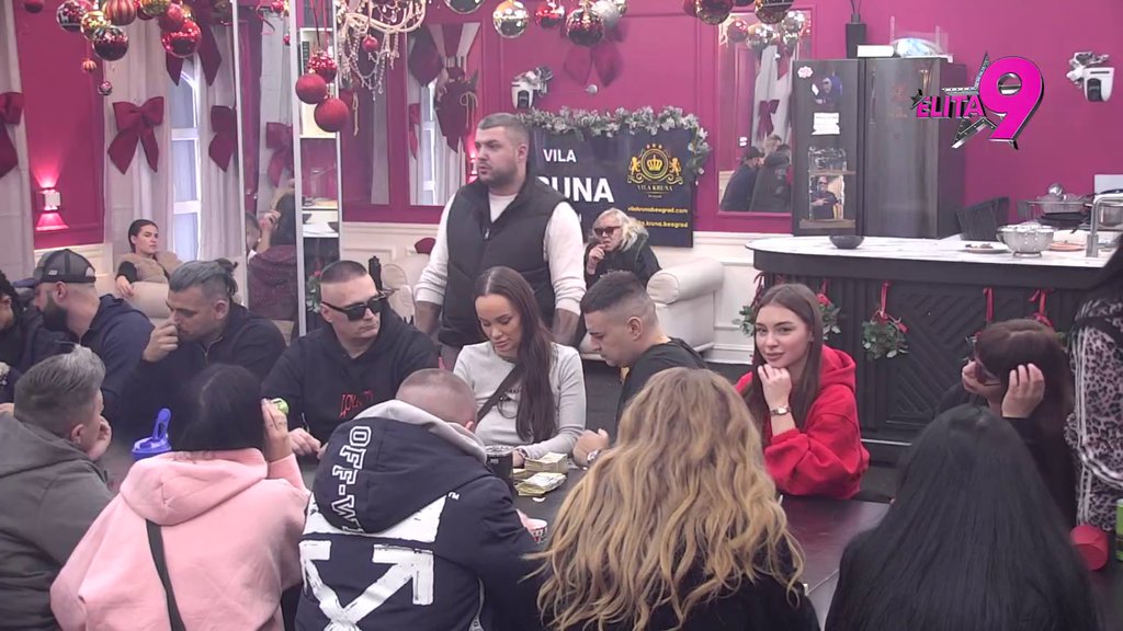 Bolje Maja meni da polupa jaja o glavu, nego Filip o D*PE TVOJE DEVOJKE! Žestoki rat Asmina i Bebice, poniženjima nikad kraja! (VIDEO)