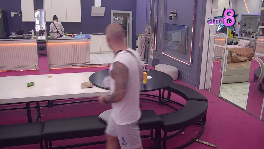 KARAMBOL U ELITI! Munja i Stefani brutalno zaratili, pljušte žestoke prozivke: DNK ćeš da radiš, ništa ti ne verujem! (VIDEO)