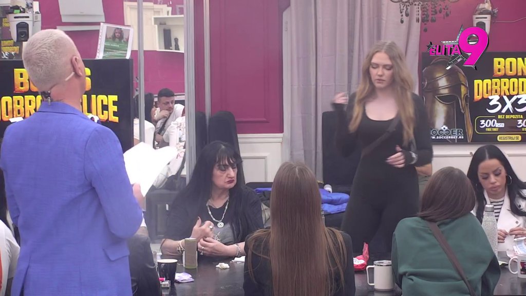 Zasigurna trojka: Asmin pomutio um Sari Stojanović i Sandri Todić! Matora i Dragana progovorile o BRAKU, evo kad planiraju svadbu! (VIDEO)