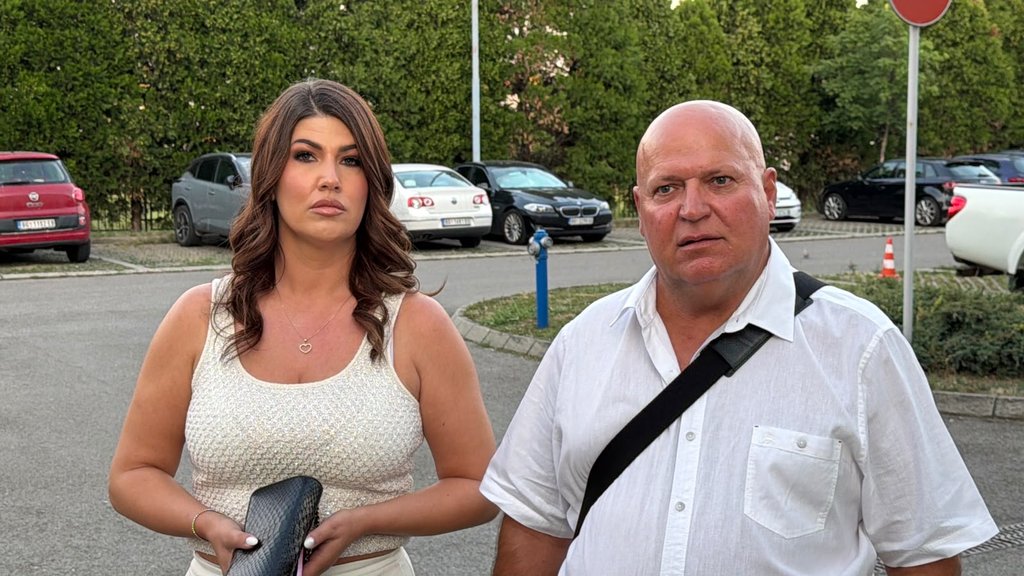 STANIJU ĆU ZAGRLITI, A MAJU: Durdžići očekuju Asminovu pobedu, otkrili preko čega NIKADA NEĆE PREĆI Marinkovićevoj (VIDEO)