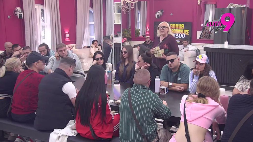 HAOS NA SVE STRANE: Obračun Miće i Bebice trese zidove Bele kuće! Zorica žestoko prekorila Boru zbog svadbe sa Milicom Kemez: Nisam želela da podržim trulu stvar (VIDEO)