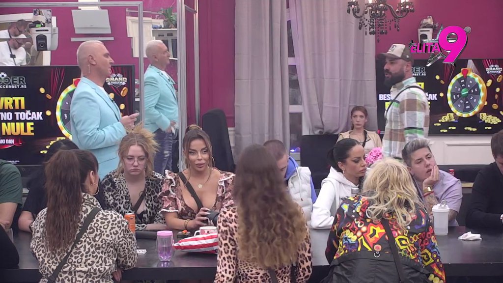 Haos ne prestaje: Luka skočio u Haninu zaštitu, Aneli ne prestaje da je urniše! (VIDEO)