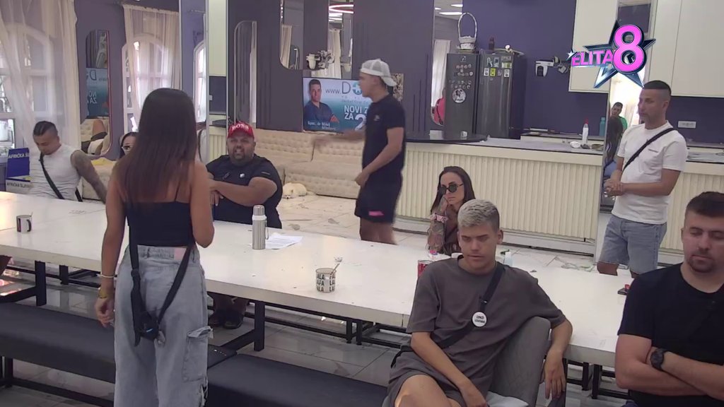 Protrčala si kroz moj CV i isprljala ga: Peja brutano isponižavao Enu Čolić i udario joj na moral, pljušte prozivke! (VIDEO)