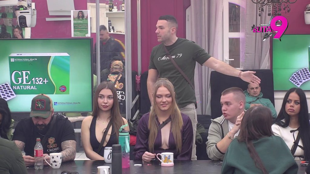 LJUBOMORA ISIJAVA IZ NJE! Aneli pecnula Anđela zbog druženja Maje i Anite, on joj žestoko odbrusio! (VIDEO)