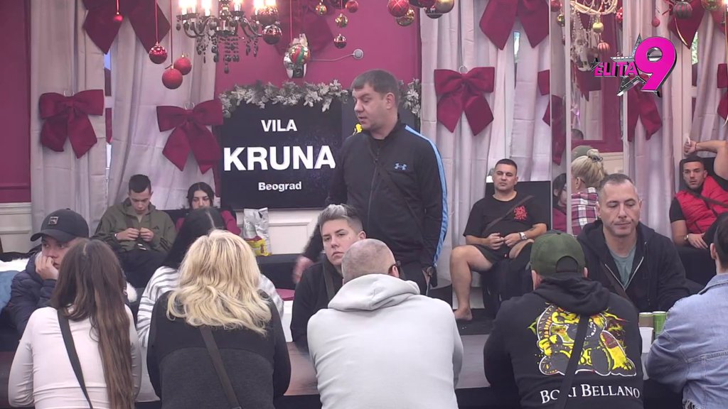 IMAM EMOCIJE PREMA NJEMU: Aneli izjavom razbesnela Ivana, Asmin stao u njenu zaštitu: ZALJUBLJEN SI U NJU I LJUBOMORAN NA MENE! (VIDEO)