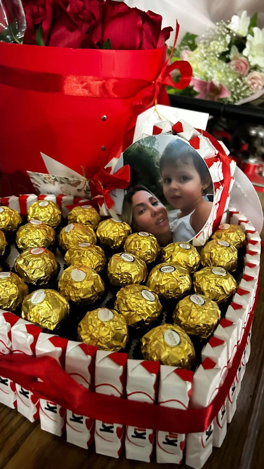 OVOME SE NISU NADALE: Pokloni za Aneli i Enu ostavljaju bez daha, njihova armija je i dalje uz njih (FOTO)