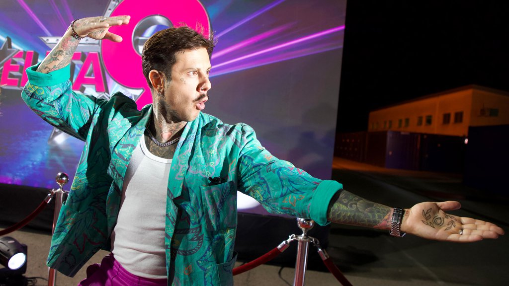 VREME MU JE DA SE SKRASI I OŽENI! Otac Filipa Đukića progovorio o sinovljevom odnosu sa Teodorom Delić, a evo šta kaže za Bebicu