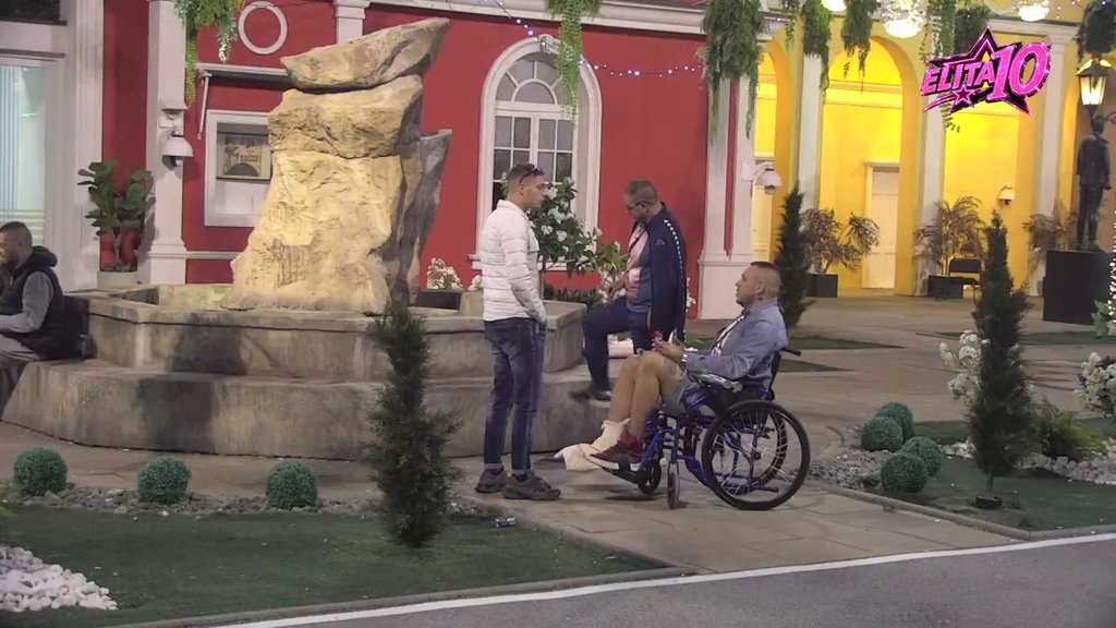 Da sam izabrao prijateljstvo, a ugušio emociju, bio bih PAPAK: Mali Velja dao sve od sebe da se opravda Caru, on progovorio o Janjušu (VIDEO)