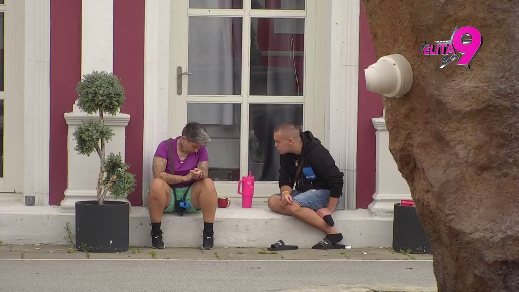 Au, kakva pljuvačina! Dača i Matora unakazili Aneli, provalili njenu igru! (VIDEO)
