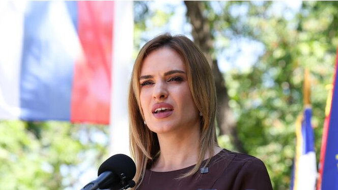 MINISTARKA STAMENKOVSKI POZVALA GRAĐANE NA SKUP U SUBOTU: Vidimo se uoči Vidovdana da još jednom potvrdimo istorijsku odluku - SLOBODA JE NA PRVOM MESTU