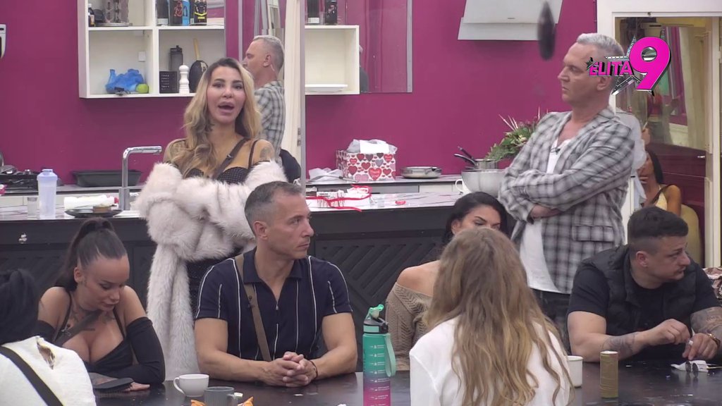 Izazvao zemljotres u Beloj kući: Uroš poslao ljute rivalke u izolaciju, one zaratile na prvoj rečenici (VIDEO)