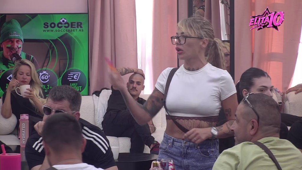 Šok za stolom! Biljana otkrila da se poljubila s Đukićem i da je prevarila dečka (VIDEO)