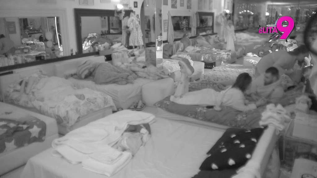 ŠTA SAM SEBI DOZVOLILA... Uplakana Mina na korak od raskida sa Viktorom, spremna da digne ruke od te veze! (VIDEO)