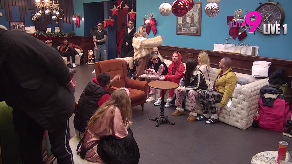 Nju može da ima ko hoće, povraća mi se: Sale Luks ne dozvoljava Sari da se podigne sa dna, Filip zauvek precrtao Luku nakon izdaje (VIDEO)