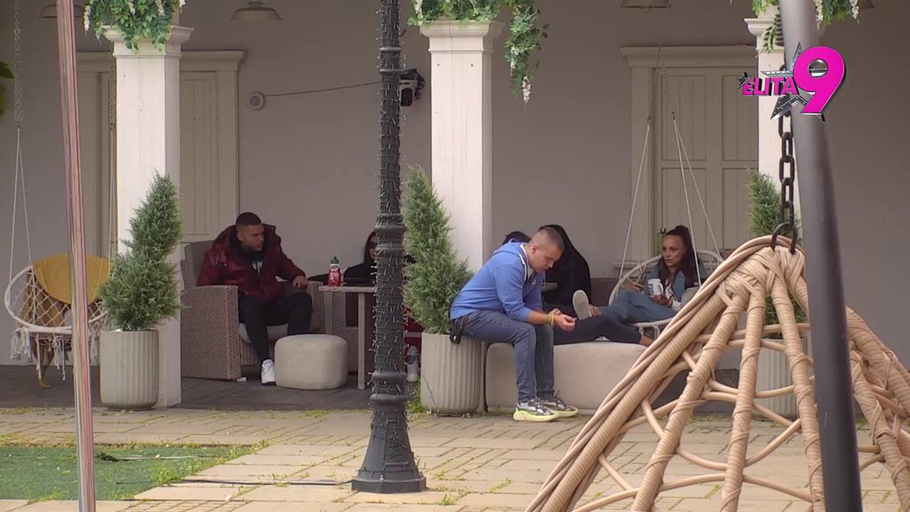 Kakav blam, Putin je pao: Teodora likuje zbog žestoke svađe Sofije i Terze, ponižava ih kao nikad! (VIDEO)