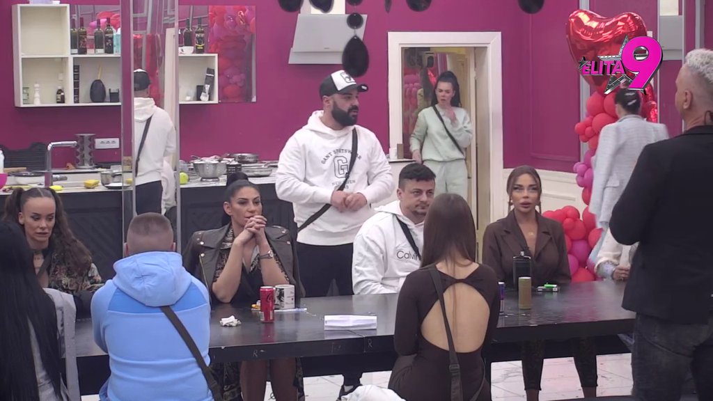 Trgovče prijateljima, to si ti: Bukti rat Luke i Miće, pljušte prozivke i uvrede (VIDEO)