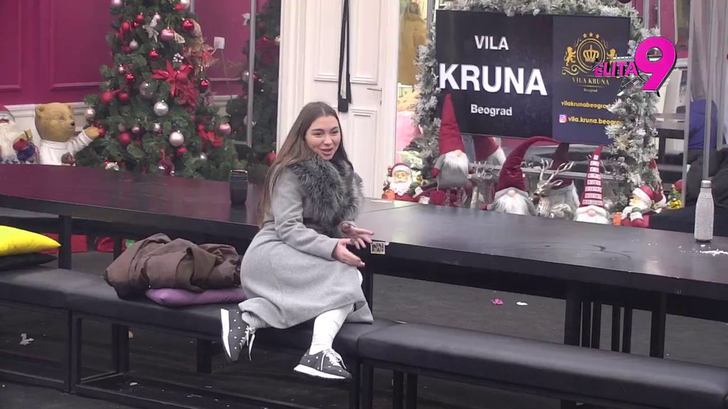 Ja sam se opekao dva, tri puta! Janjuš nazvao Saru BUDALOM, ona nije mogla da se opere! (VIDEO)