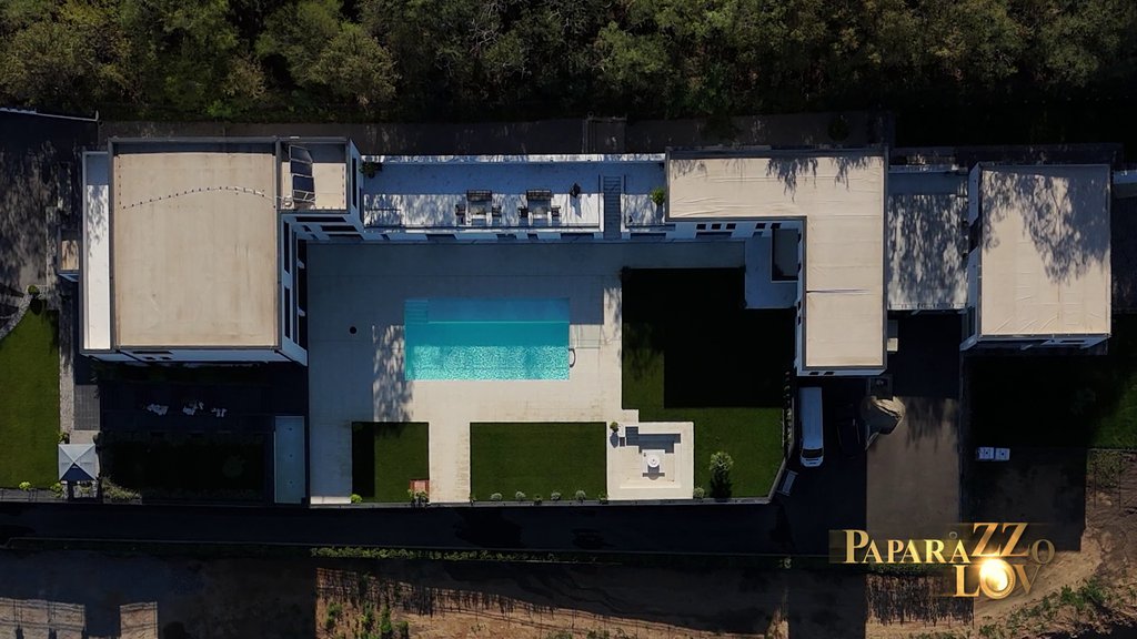 Čist luksuz od 1600 kvadrata vredan nekoliko miliona evra: Evo kako izgleda nova vila Mileta Kitića (FOTO+VIDEO)