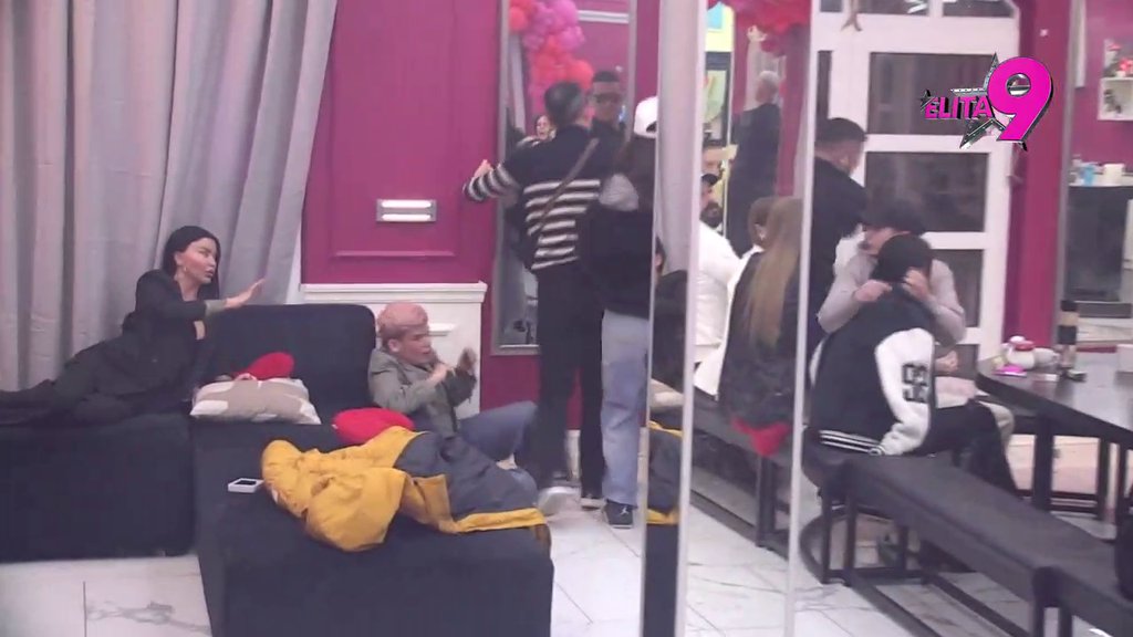 Totalno pomračenje Bore Santane: Uroš ga doveo do tačke pucanja, šerpom krenuo na njega! HAOS (VIDEO)