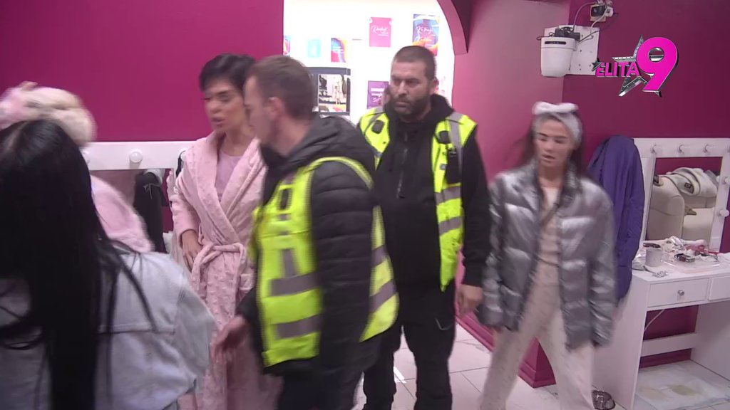 Haosu nikad kraja: Uroš shvatio da ne može da izađe na kraj s Alibabom, pa krenuo da urniše Minu! (VIDEO)