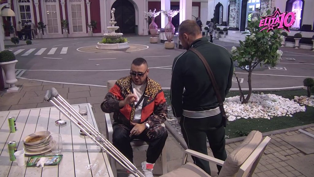 Bez dlake na jeziku: Car kipti poput ekspres lonca, slasna pljuvačina po Nemanji Tošiću ne prestaje! (VIDEO)