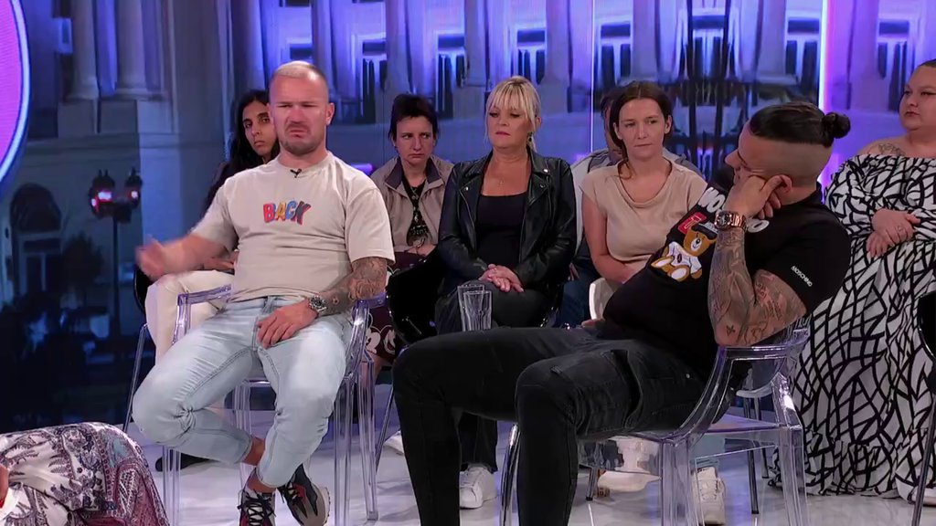 Rasplamsali staru vatru! Munjez uveren da zaljubljenost Ane Spasojević nije prošla, pa pecnuo njenog dečka, a onda stigla njena reakcija! (VIDEO)
