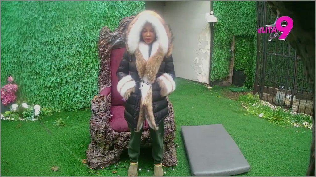 Ne možeš nekog tako grliti i ljubiti, ako ti se gadi! Aneli progovorila o emocijama prema Asminu, pa raskrinkala Luku: Ljubi se sa Anitom, a gleda u mene! (VIDEO)