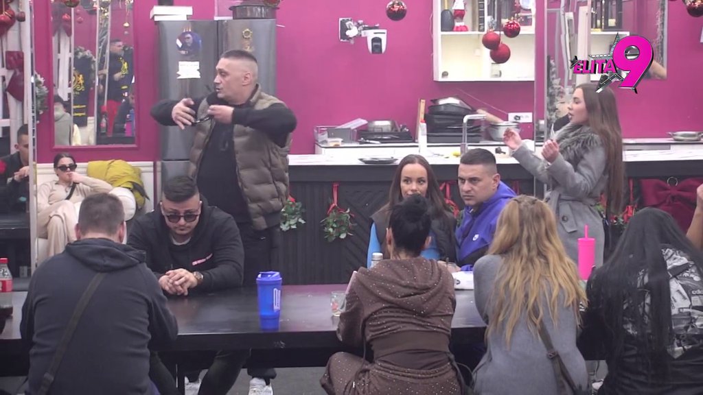 Mogu da se kladim da mogu da je OPALIM KAD GOD HOĆU! Sale Luks spustio Saru Stojanović DUBLJE OD DNA! (VIDEO)