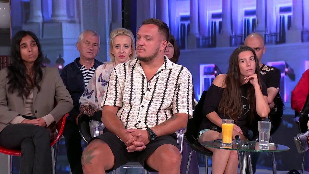 TREBA DA ŠUTNEM DEVOJKU? Gastoz progovorio o intimnim klipovima Anđele Đuričić, pa pomenuo Pavla Jovanovića: PROVERILI SMO I... (VIDEO)