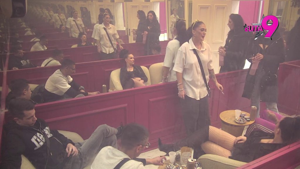 Drama u pušionci! Hana i Nerio ušli u svađu, ori se sve: Mene grli, a gleda Boginju golu (VIDEO)