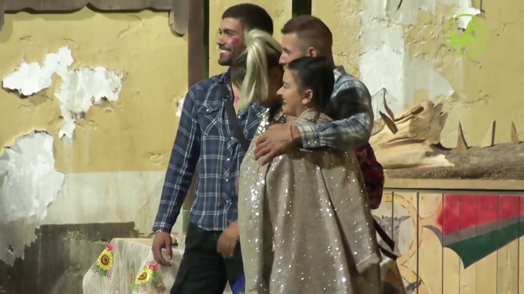 LJUBAVNI TROUGAO UDRUŽIO SNAGE! Ognjen, Elena i Boža napravili pravi SPEKTAKL, tokom izvedbe Saleta i Andree nastao MUK (VIDEO)