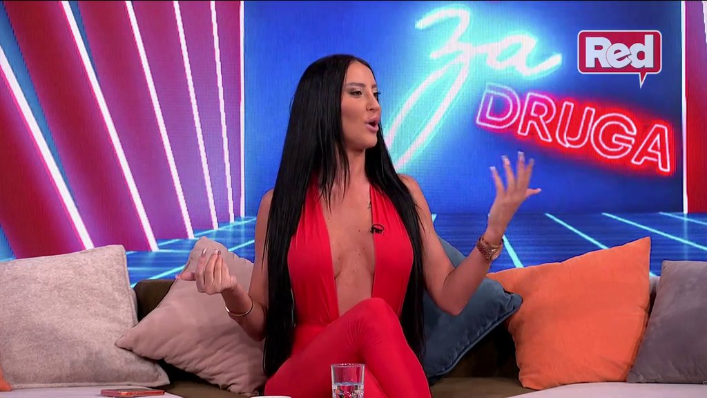 Skinula sam Staniju s trona: Poršelina promenila ploču! Isprozivala Dobrojevićevu za sve pare: Da sam ona, zatvorila bih se negde (VIDEO)