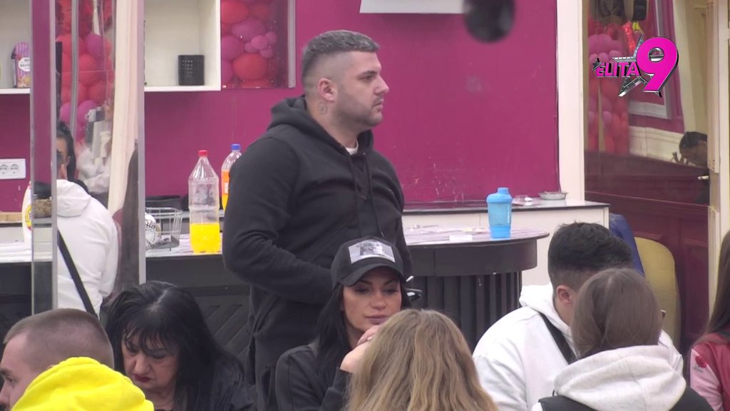 Ona je tvoja adresa! Aneli na granici da ponovo zarati sa Alibabom, shvatila da su on i Maja odlepili jedno za drugim! (VIDEO)