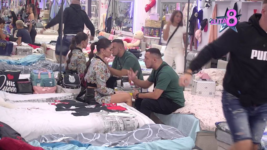 BLAMU JEDAN, HOĆEŠ DA TI BACIM OVAJ KOFER?! Anđela dovela Gastoza do tačke pucanja, zaorila se spavaća soba zbog njenog ponašanja (VIDEO)