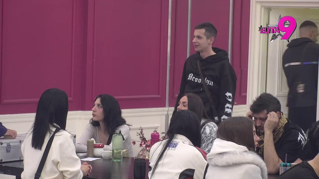 Sviđala ti se Todićka, zato te žena odvojila! Bora raspalio paljbu po Neriu i Hani: Rehab vam smrdi na POKVARENE PILIĆE (VIDEO)