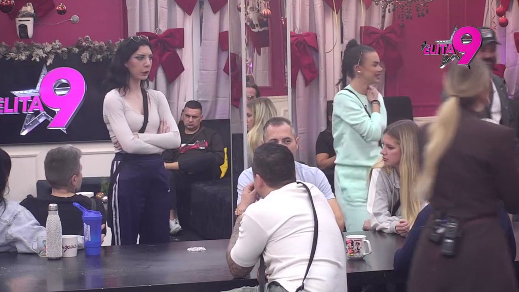 Spasila je ona ćerku, a on sina: Asmin demolirao Luku zbog izdaje Đukića, Hana ih pokosila: Ovo je osveta, inat i korist, EMOCIJA NULA (VIDEO)