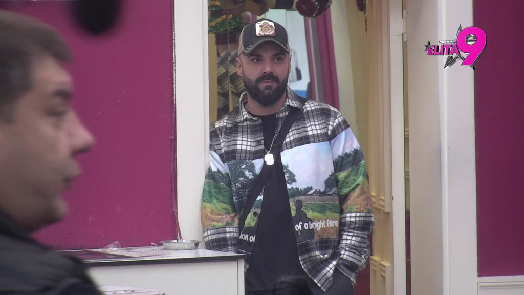 Raskrinkane prljave radnje Luke Vujovića: Danima na kvarno muvao Boginju, Aneli hoće da vodi Janjuša u hotel! (VIDEO)