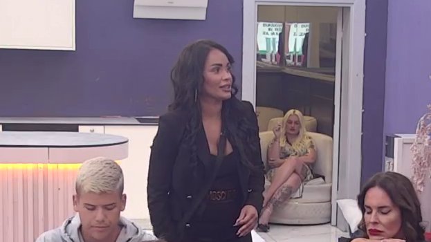 Haos u Beloj kući: Sandra i Milena osule drvlje i kamenje po Aneli, ona i Luka ne mogu da veruju koliko ih mrze! (VIDEO)