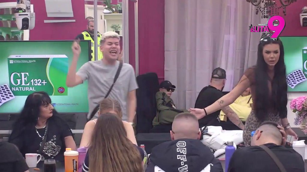 HAOS! Uroš brutalno zaratio sa Anitom, ne prihvata njeno druženje sa Asminom, leti perje kao nikad (VIDEO)