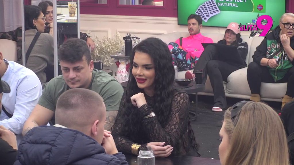 Najgora ženska osoba u mom životu: Anđelo ne želi uzalud da troši reči na Anitu jer je smatra greškom, ona mu žestoko odbrusila! (VIDEO)