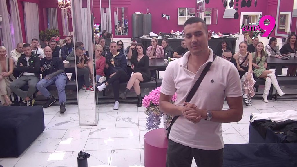 Ne želim da budem njena nova žrtva: Murat nasmejao sve takmičare, pa Saru Stojanović otpisao za sva vremena! (VIDEO)