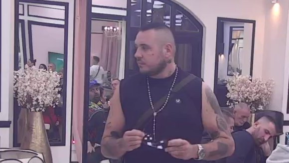 Dačo bez zadrške udario Caru na muškost:  Ona sve radi namerno, ti je ispod jorgana pitaš da li je više volela Janjuša (VIDEO)