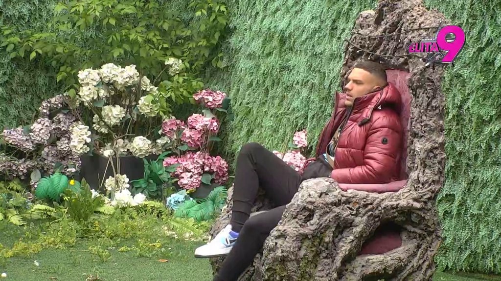 Dopada mi se fizički, ali... Anđelo razvezao jezik i priznao da li će uploviti u vezu sa Stanijom, ovo mnoge zanima! (VIDEO)