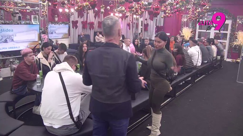 Doživela si najveći blam: Maja slepa pred očima, ne shvata da je Aneli zmija koju gaji u nedrima! (VIDEO)