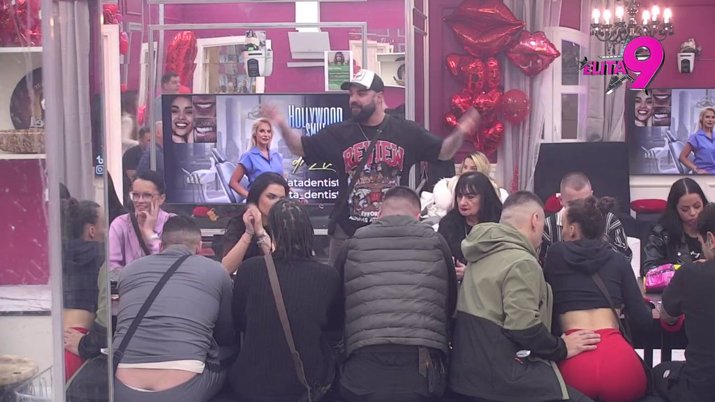 ŠOK ZA SAM KRAJ! Učesnici primetili da se Viktor OHLADIO od Mine, učesnici dobili priliku da glasaju za Lukin i Anelin odlazak u hotel sa SPECIJALNIM USLOVIMA (VIDEO)